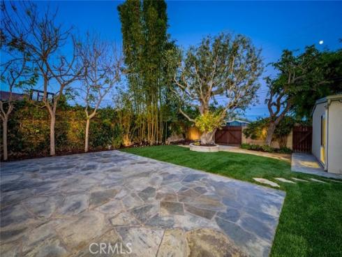 1962 Fullerton Avenue, Costa Mesa, CA