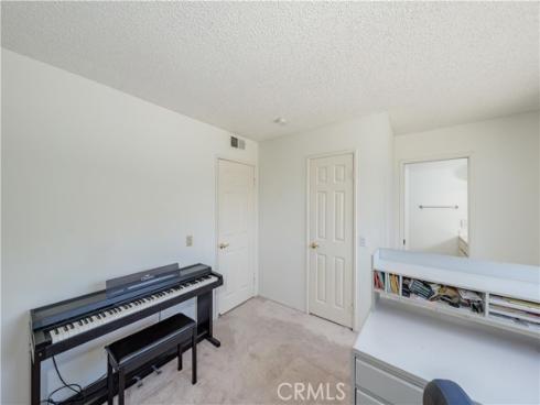 380 W Wilson F106 , Costa Mesa, CA