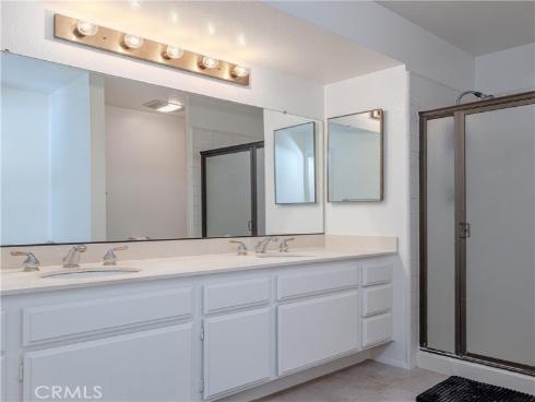 380 W Wilson F106 , Costa Mesa, CA