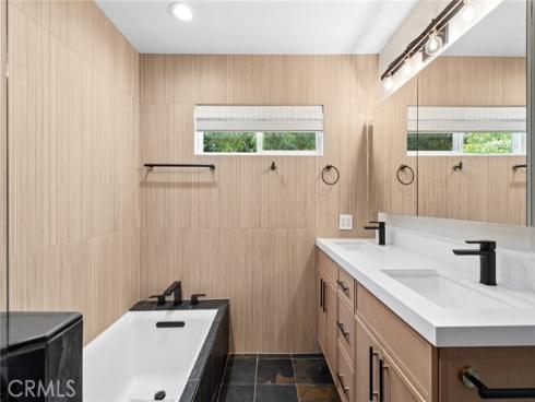 299 Mesa Drive, Costa Mesa, CA
