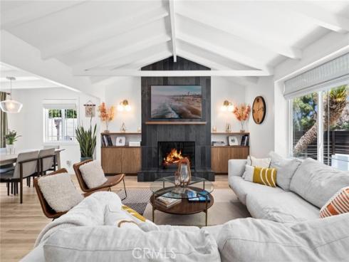 299 Mesa Drive, Costa Mesa, CA
