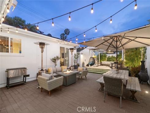 299 Mesa Drive, Costa Mesa, CA