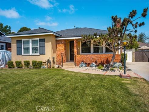 2687  Riverside  , Costa Mesa, CA
