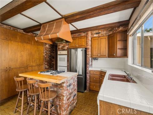 2687  Riverside  , Costa Mesa, CA