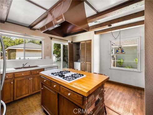 2687  Riverside  , Costa Mesa, CA