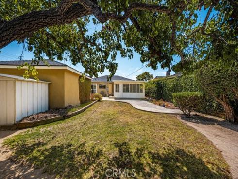 2687  Riverside  , Costa Mesa, CA