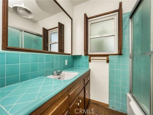 2687  Riverside  , Costa Mesa, CA