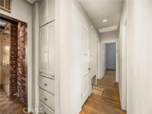 2687  Riverside  , Costa Mesa, CA