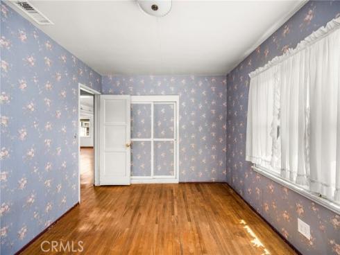2687  Riverside  , Costa Mesa, CA