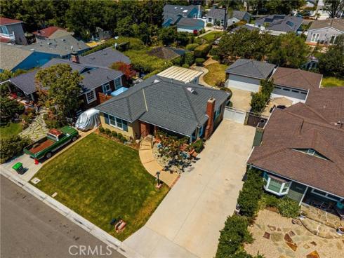 2687  Riverside  , Costa Mesa, CA