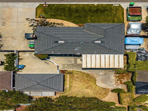 2687  Riverside  , Costa Mesa, CA