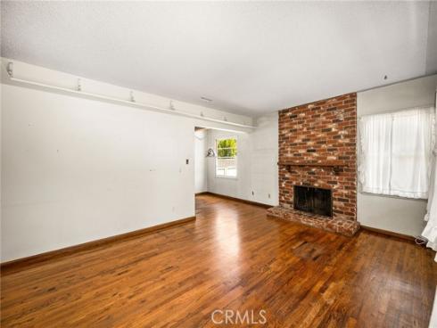 2687  Riverside  , Costa Mesa, CA