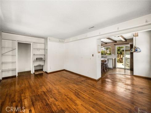 2687  Riverside  , Costa Mesa, CA