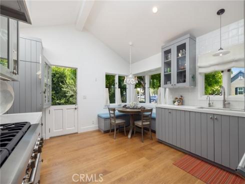 415 Walnut , Costa Mesa, CA
