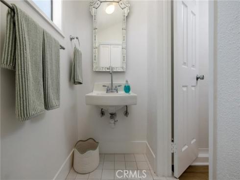 415 Walnut , Costa Mesa, CA