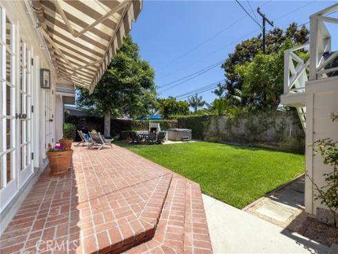 415 Walnut , Costa Mesa, CA