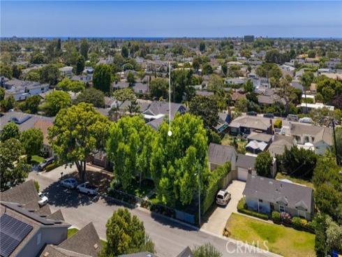 415 Walnut , Costa Mesa, CA