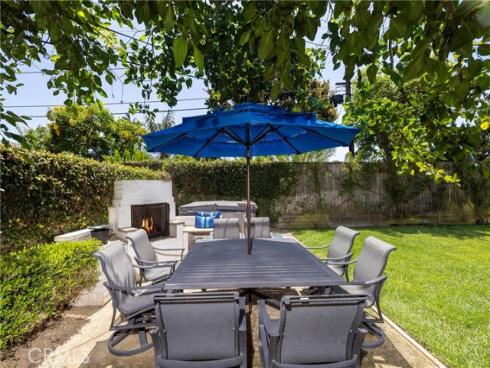 415 Walnut , Costa Mesa, CA