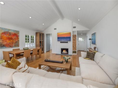 415 Walnut , Costa Mesa, CA