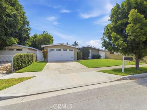 2128 College , Costa Mesa, CA