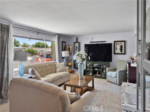 2436 Littleton , Costa Mesa, CA