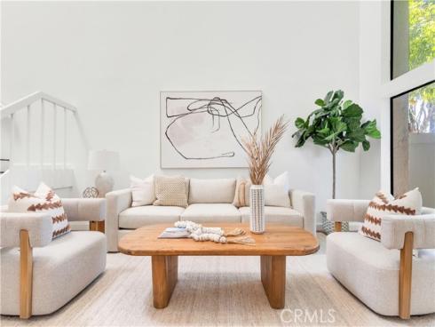 900 Hyde Court, Costa Mesa, CA