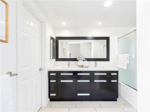 900 Hyde Court, Costa Mesa, CA
