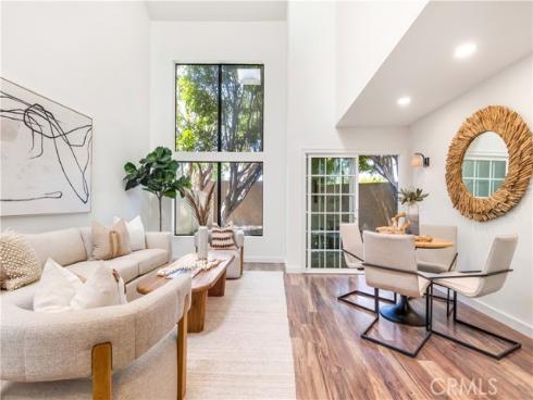900 Hyde Court, Costa Mesa, CA