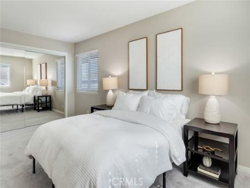 181 Yorktown Lane, Costa Mesa, CA
