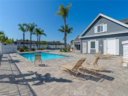 181 Yorktown Lane, Costa Mesa, CA