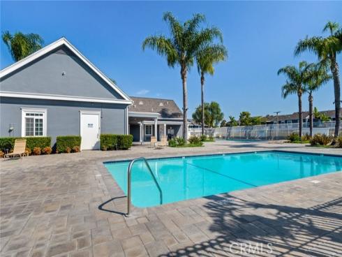 181 Yorktown Lane, Costa Mesa, CA