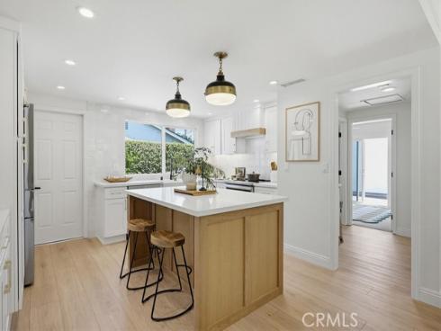 2782 Mendoza Drive, Costa Mesa, CA