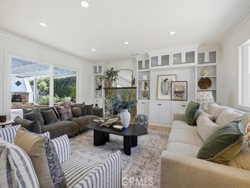2782 Mendoza Drive, Costa Mesa, CA