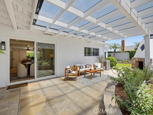 2782 Mendoza Drive, Costa Mesa, CA
