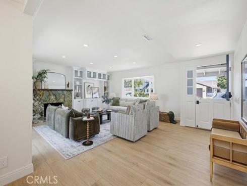 2782 Mendoza Drive, Costa Mesa, CA