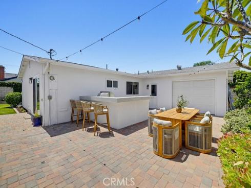 2782 Mendoza Drive, Costa Mesa, CA