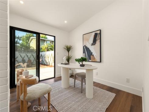 236 Wake Forest , Costa Mesa, CA