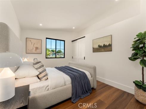 236 Wake Forest , Costa Mesa, CA