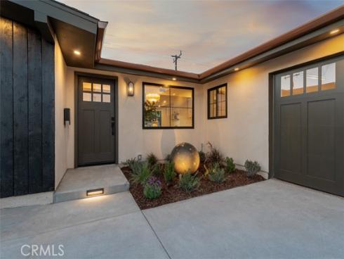 236 Wake Forest , Costa Mesa, CA