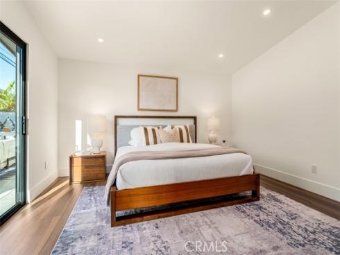 236 Wake Forest , Costa Mesa, CA