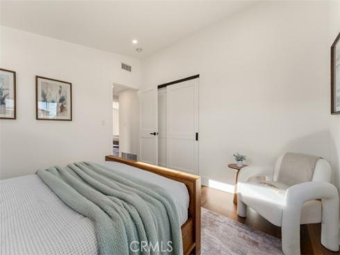 236 Wake Forest , Costa Mesa, CA
