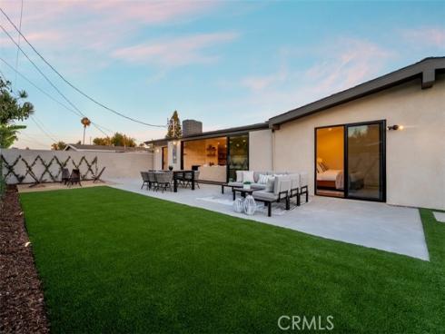236 Wake Forest , Costa Mesa, CA