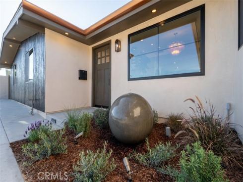 236 Wake Forest , Costa Mesa, CA
