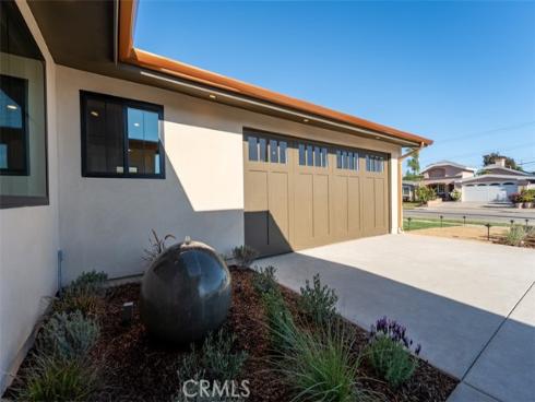 236  Wake Forest  , Costa Mesa, CA