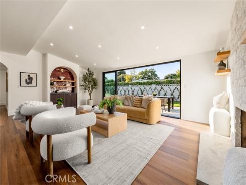 236 Wake Forest , Costa Mesa, CA