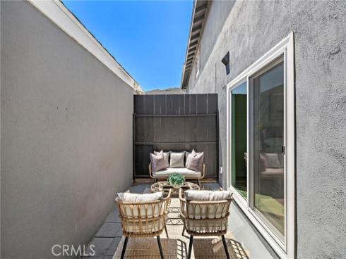 108 Danbury , Costa Mesa, CA