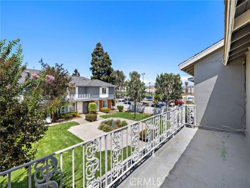 108 Danbury , Costa Mesa, CA