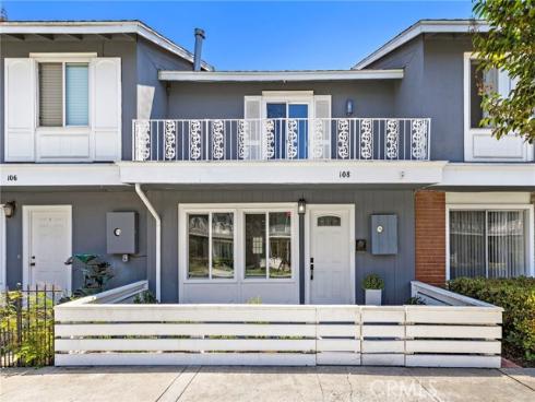 108 Danbury , Costa Mesa, CA