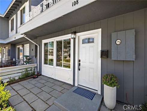 108 Danbury , Costa Mesa, CA