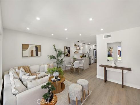 108 Danbury , Costa Mesa, CA
